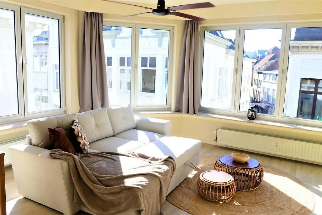 Downtown 2 Bdr Apartment ***** 3 أنتويرب