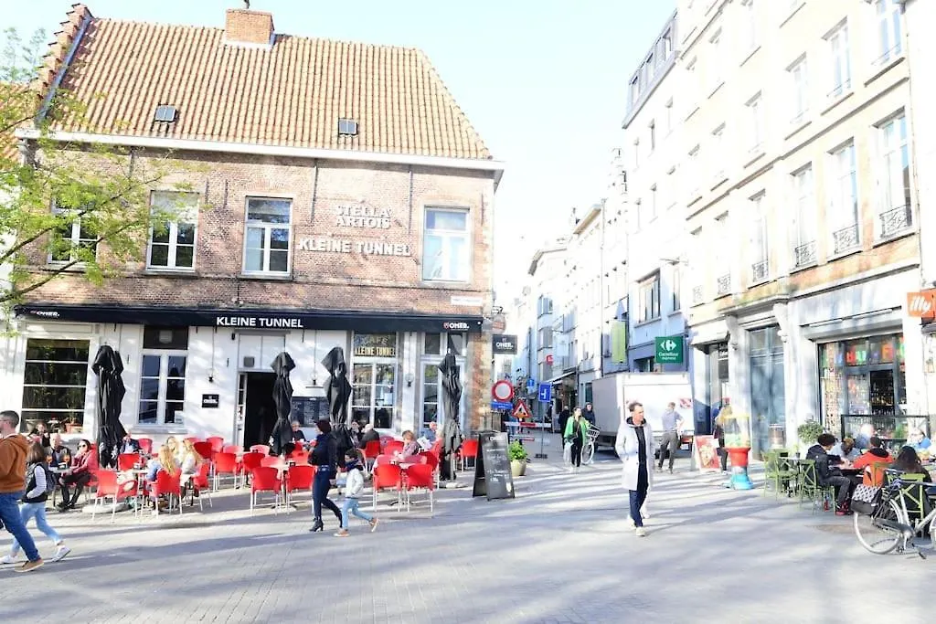 Downtown 2 Bdr Apartment ***** 3 Antwerp